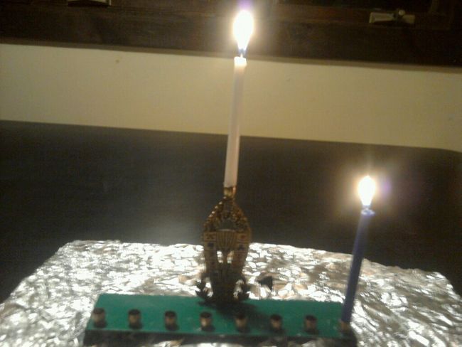 tinfoilmenorah.jpg